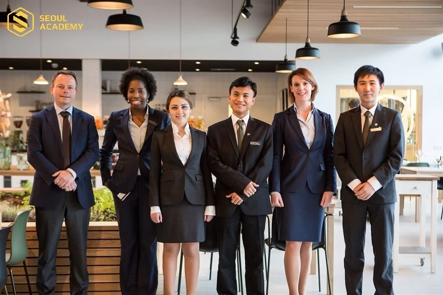 Du lịch - khách sạn cũng là ngành nghề có nhiều tiềm năng phát triển dẫn đến nhu cầu nhân lực ngày càng cao