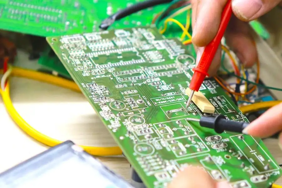 Học nghề điện tại trường dạy nghề Khai Trí