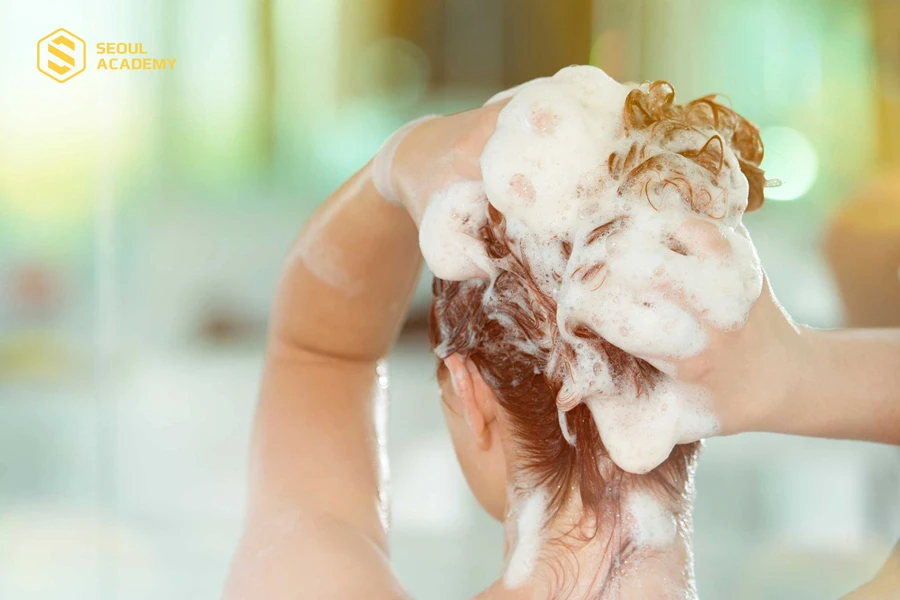 Nên lựa chọn dòng dầu gội phù hợp với tóc nhuộm