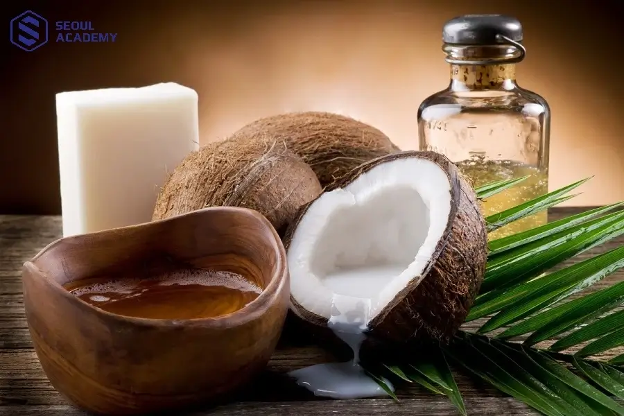 Dầu dừa cũng là nguyên liệu tuyệt vời bạn có thể kết hợp cùng vaseline để làm mi cong và dài hơn