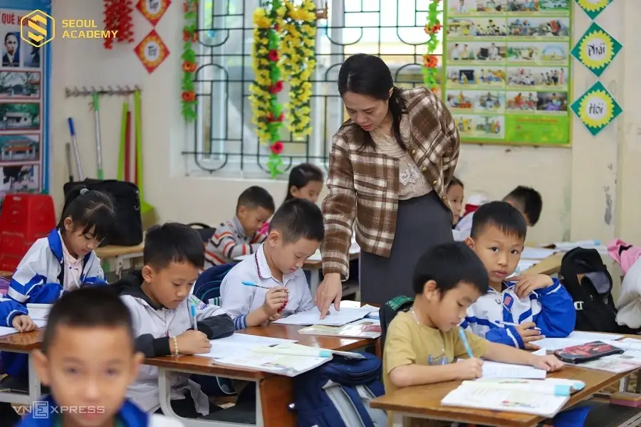 Giáo viên hợp đồng chưa được gọi là viên chức