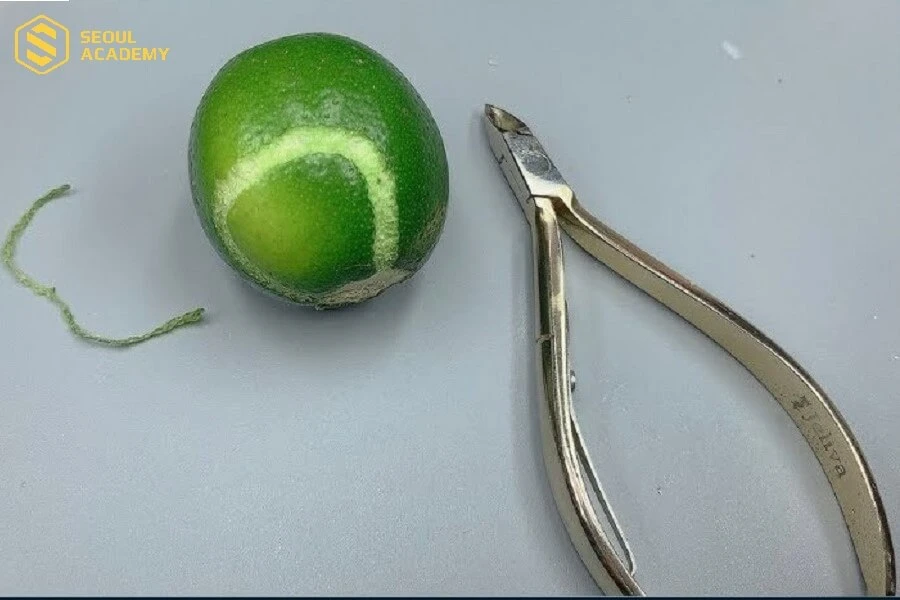 Kiên trì luyện tập thường xuyên để thành thạo các kỹ năng trước khi thực hành cắt da trên móng thật đảm bảo an toàn và hiệu quả