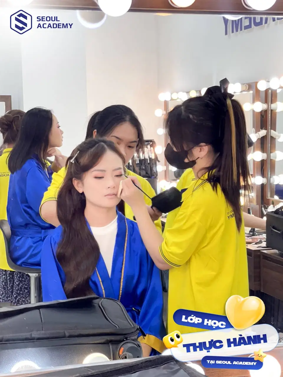 Bạn sẽ được hỗ trợ dụng cụ makeup khi đăng ký khóa học Seoul Academy