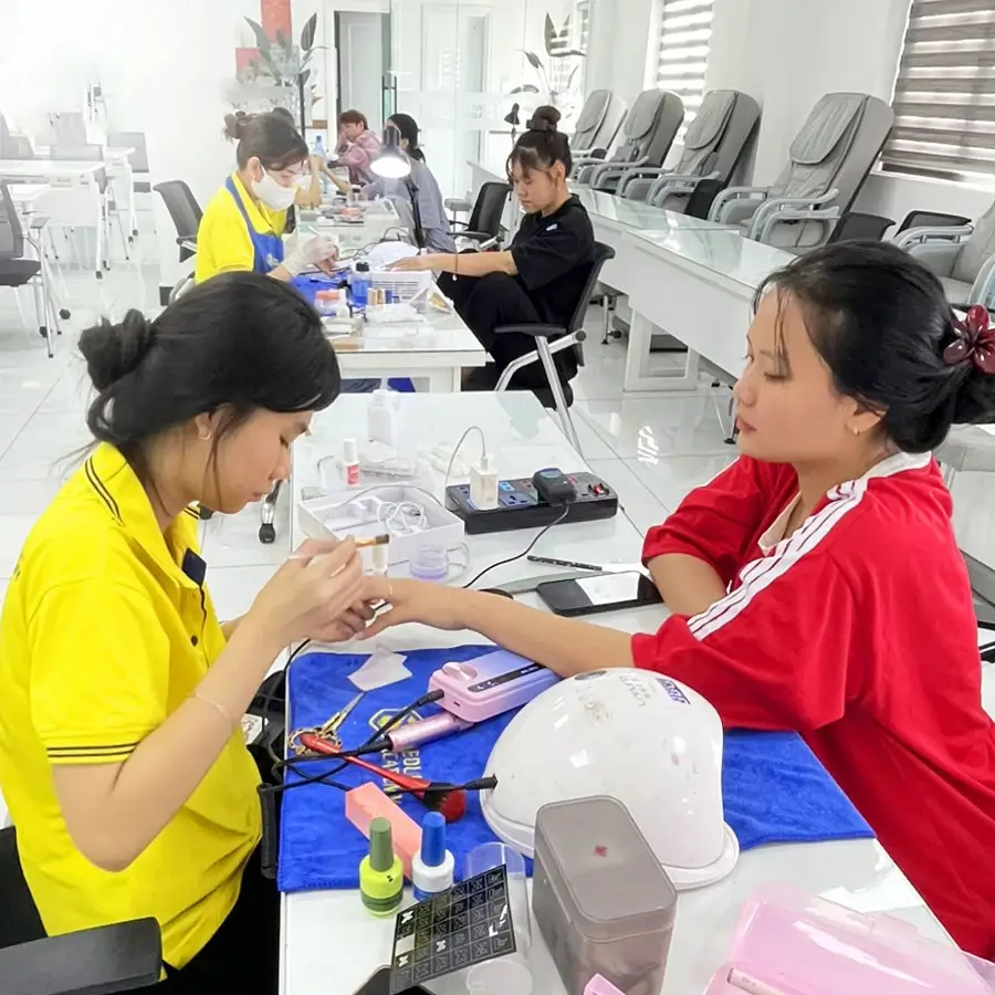 Nắm vững các kỹ thuật làm nail cũng là yếu tố vô cùng quan trọng mà thợ nail cần đảm bảo