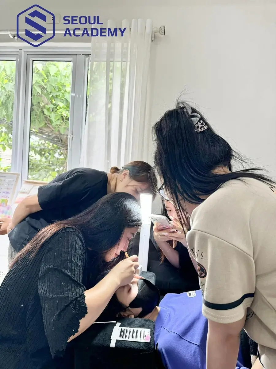 JunHi Beauty Room được nhiều học viên đánh giá cao nhờ chất lượng đào tạo vượt trội