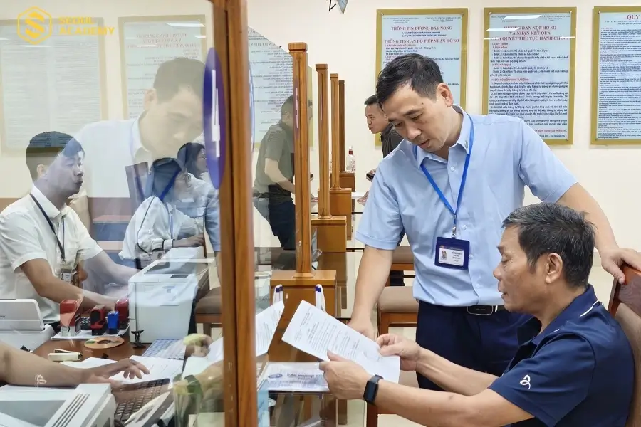 Công chức tập sự được hưởng 85% mức lương bậc 1 của ngành tuyển dụng