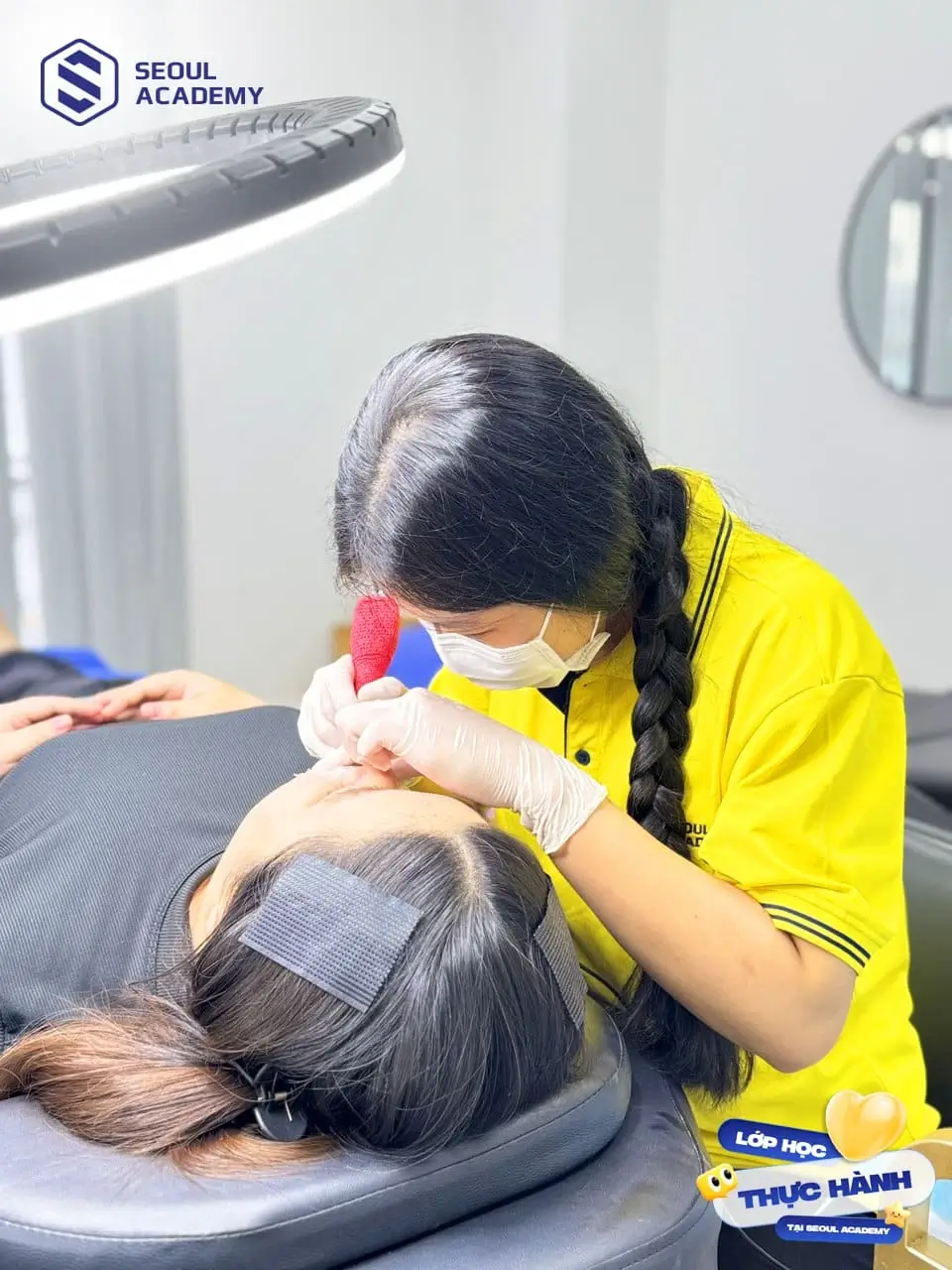 Thời gian học phun xăm ở Mỹ thường từ 3 - 6 tháng