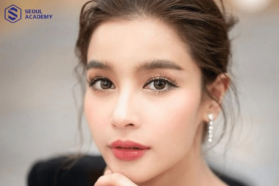 Nối mi Sole Thái là kỹ thuật nối mi hiện đại độc đáo, thu hút