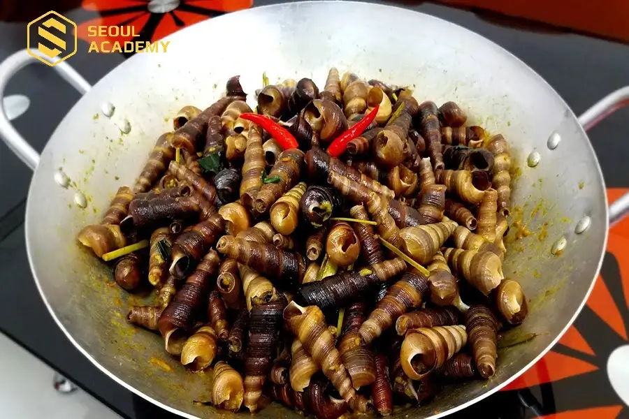 Ốc hút thường xuất hiện vào mùa mưa