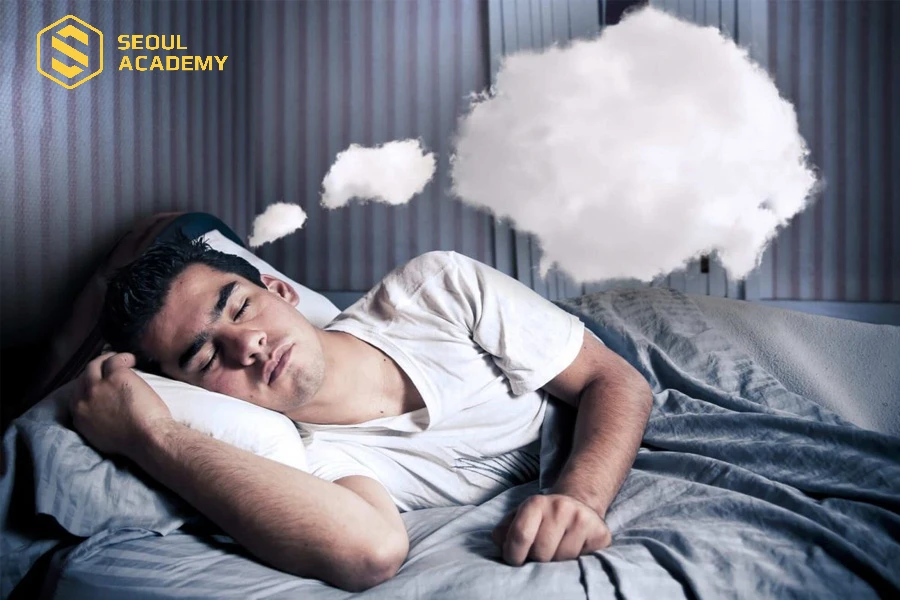 Nằm mơ thấy hình ảnh rụng mi cũng là điềm báo không tốt