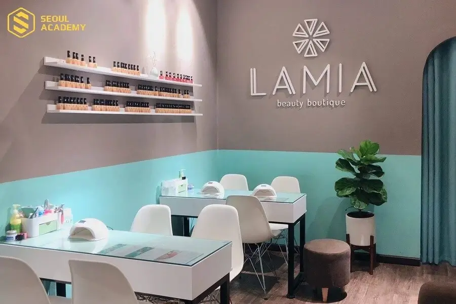 Bạn có thể đặt tên tiệm nail dựa trên phong cách của chủ tiệm