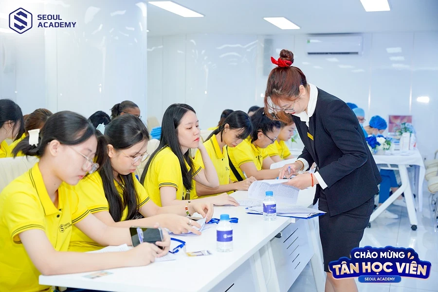 Seoul Academy là trường dạy nghề lĩnh vực thẩm mỹ uy tín không yêu cầu về bằng cấp từ học viên