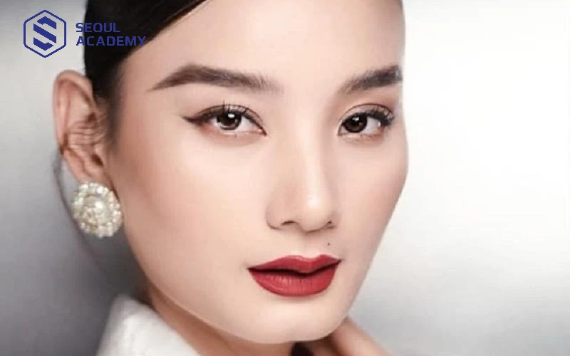 Lông mày lưỡi kiếm