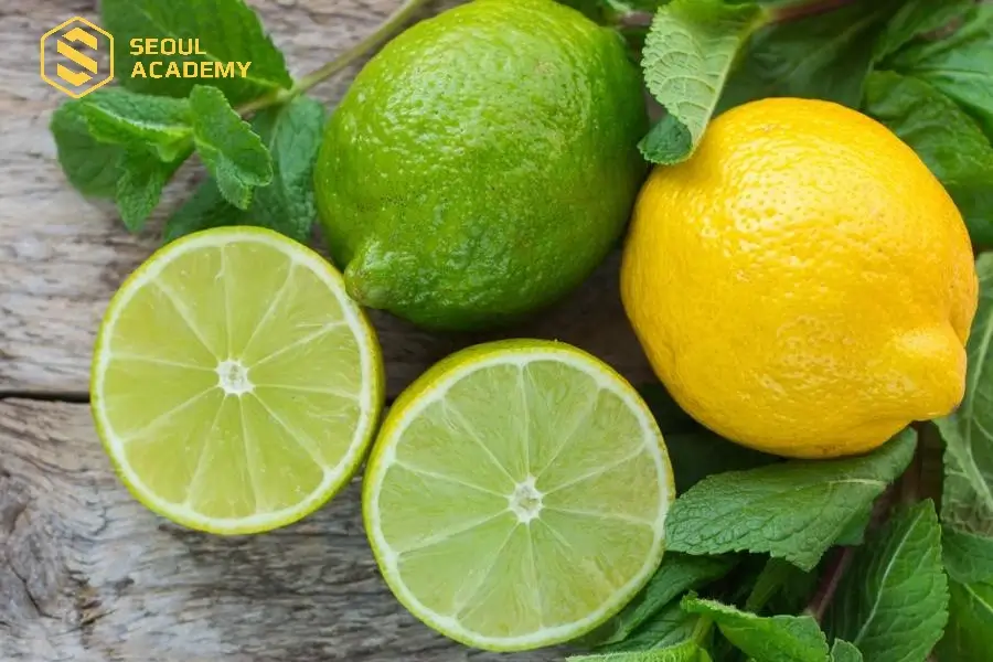 Chanh chứa nhiều Vitamin C có lợi cho móng tay