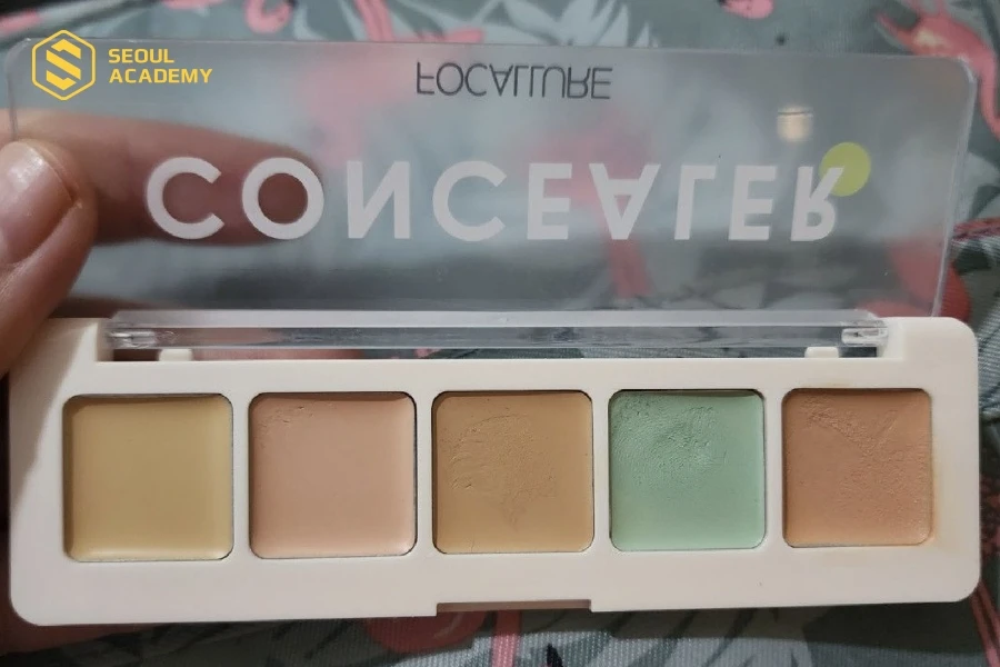 Bảng triệt sắc Focallure Color Concealer Palette nhỏ gọn dễ dùng