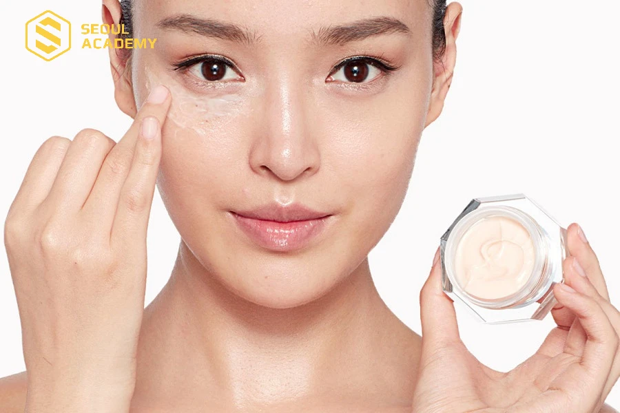 Kem nền còn có thể che làn da sậm màu, có quầng thâm