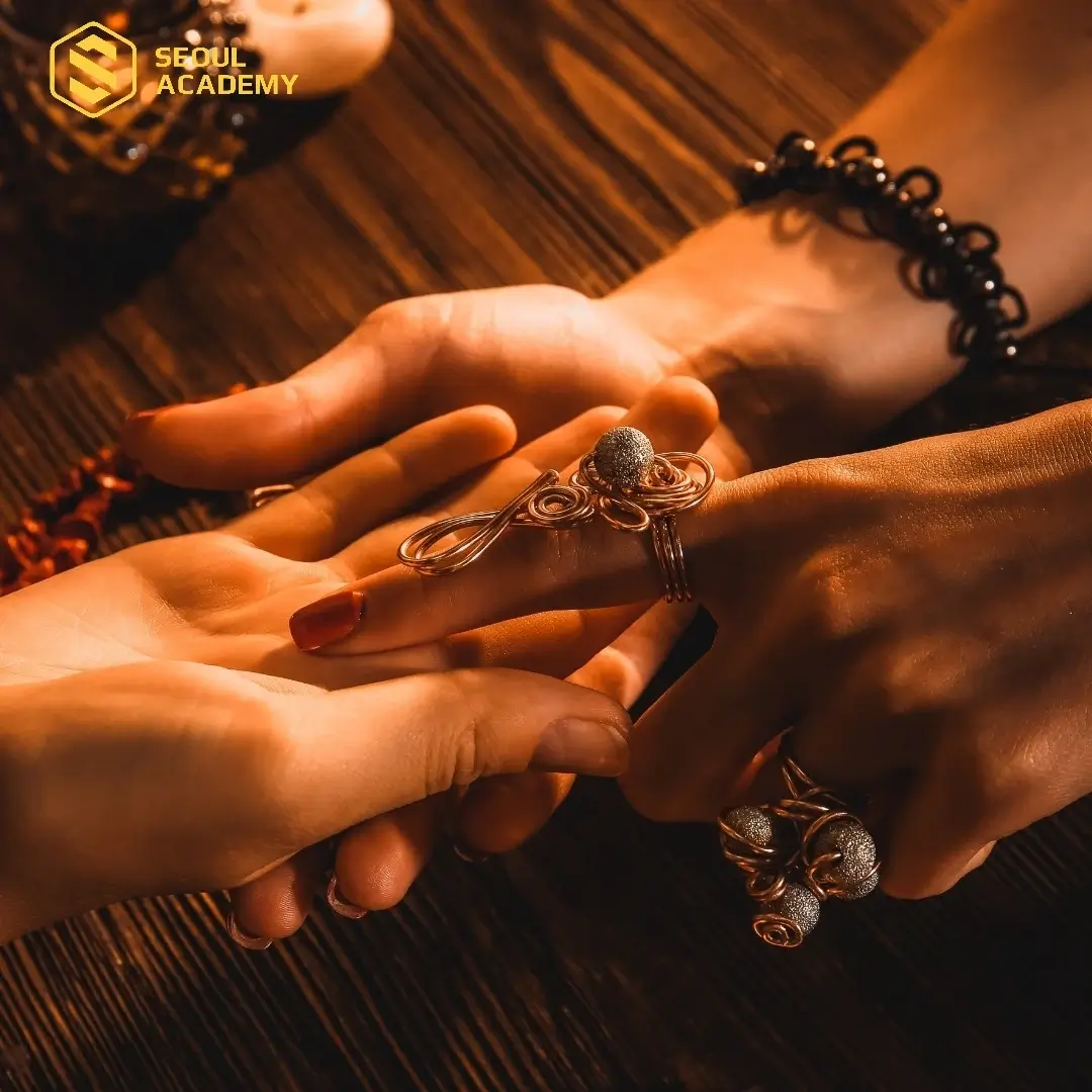 Đường chỉ tay tách rời có 3 đường chính hoàn toàn không bị cắt hay dính lấy nhau