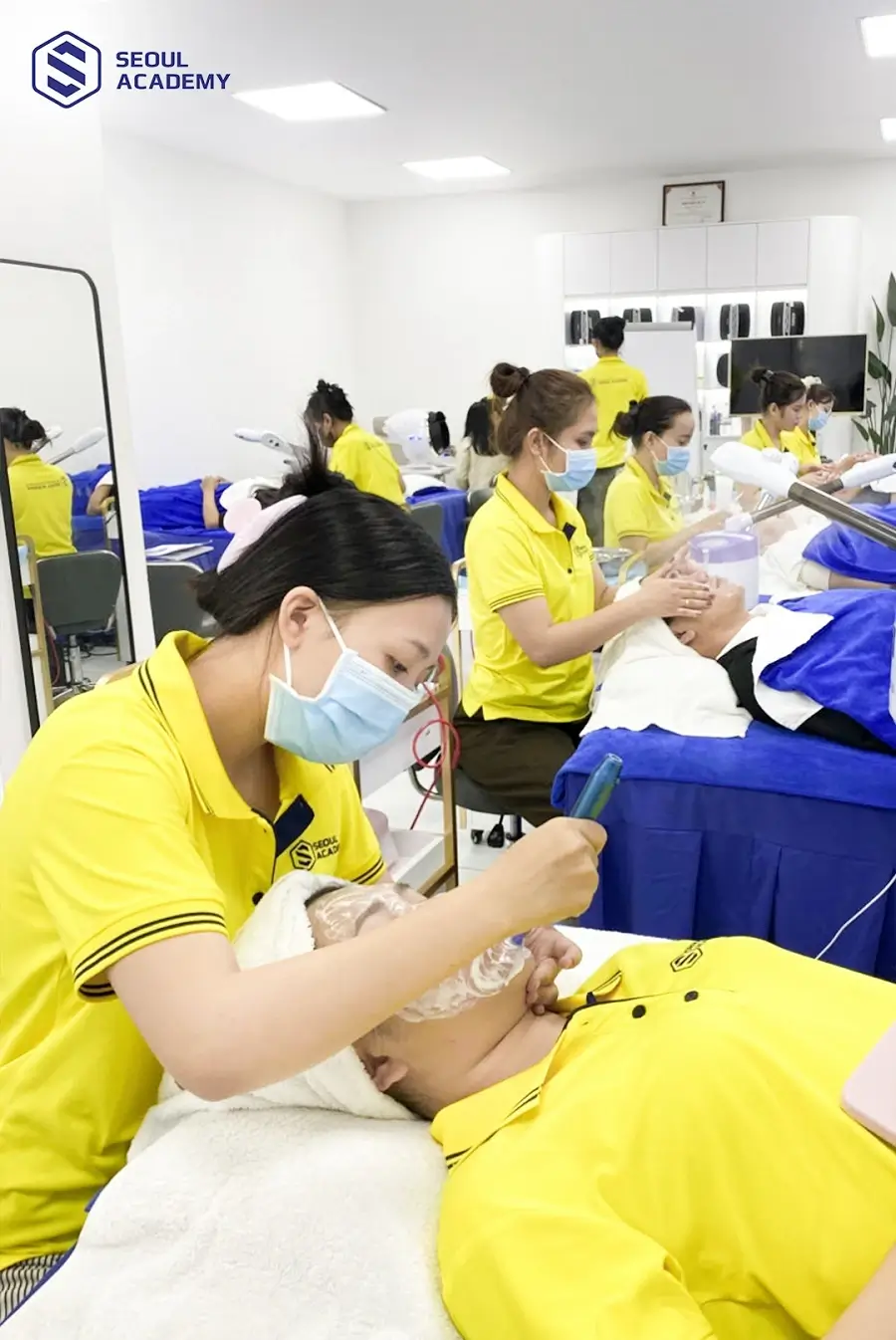 Lớp học triệt lông chuyên sâu tại Seoul Academy