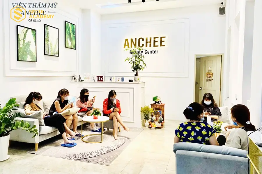 Anchee Clinic là địa chỉ spa da mặt lý tưởng dành cho các quý ông