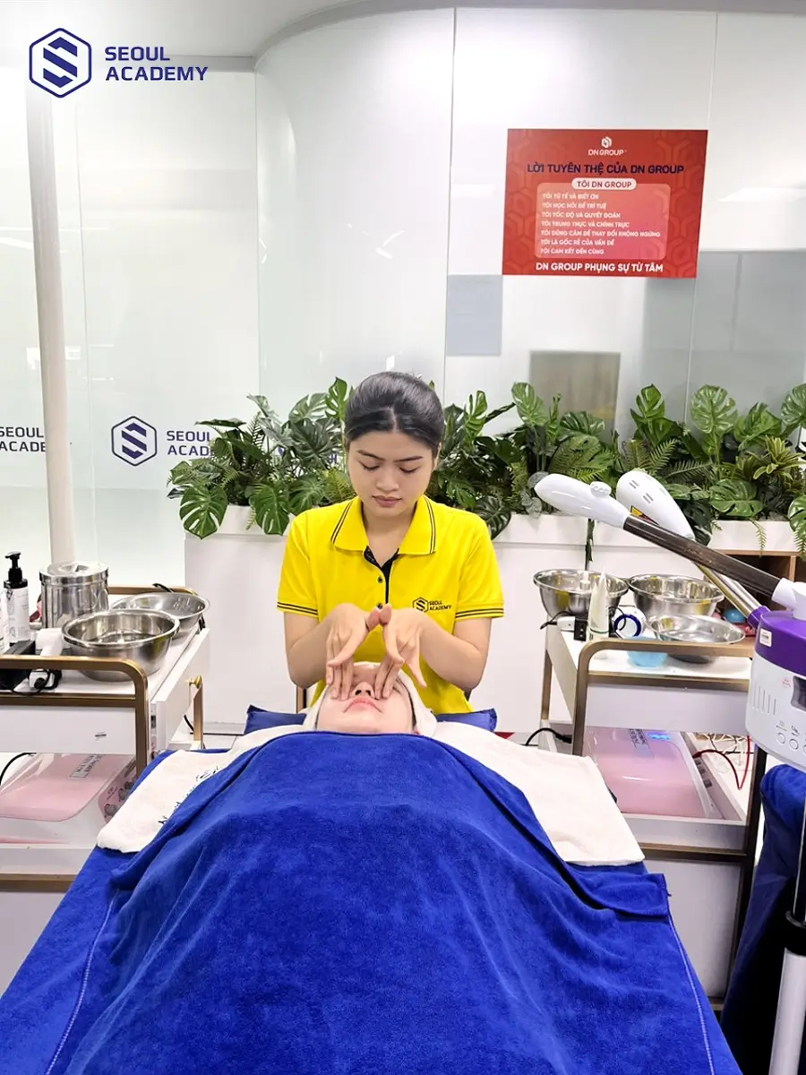 Học nghề spa thẩm mỹ không cần thành tích học tập xuất sắc