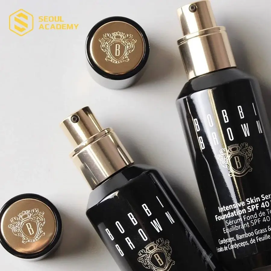 Bobbi Brown Intensive Serum Foundation SPF 40 PA+++ là sản phẩm kem nền kết hợp chống nắng hoàn hảo