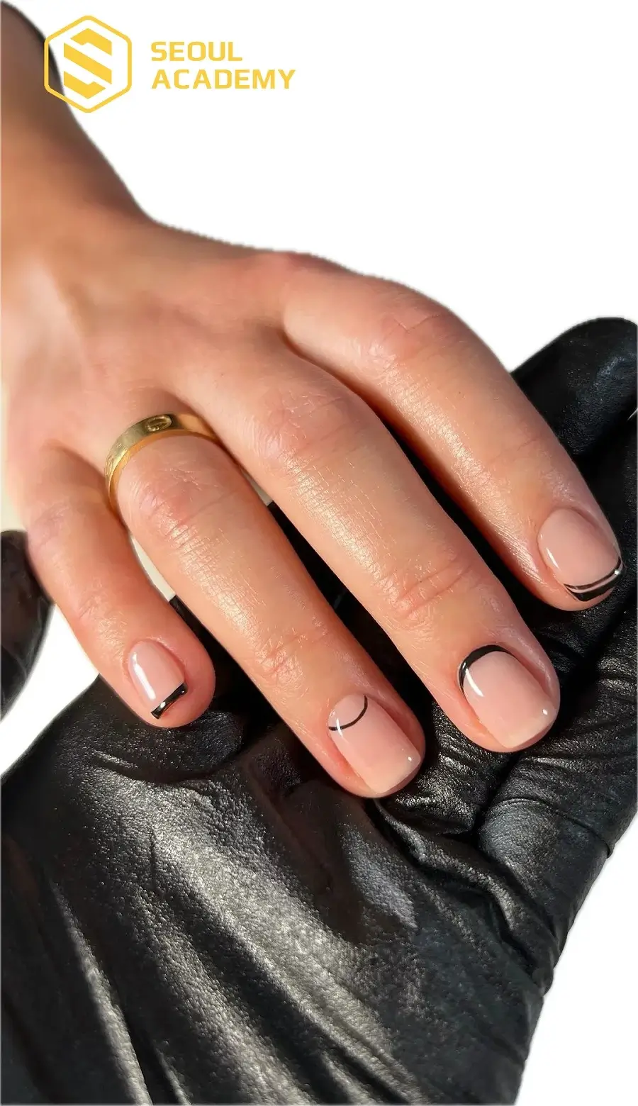 Tone nude tối giản dành cho những chàng trai yêu sự tinh tế