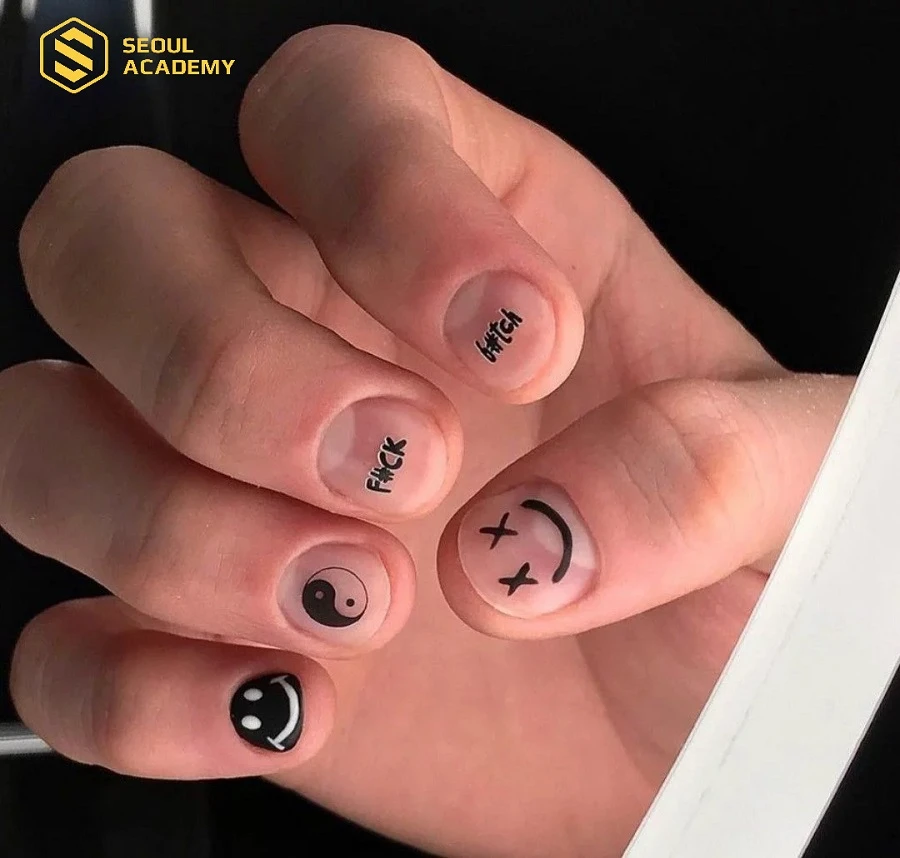 Thể hiện cá tính và thông điệp riêng biệt qua từng nét chữ nghệ thuật trên móng tay