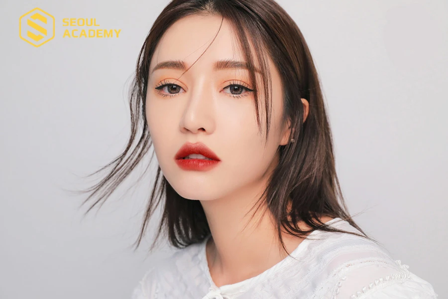 Mấy tuổi là có thể xăm môi?