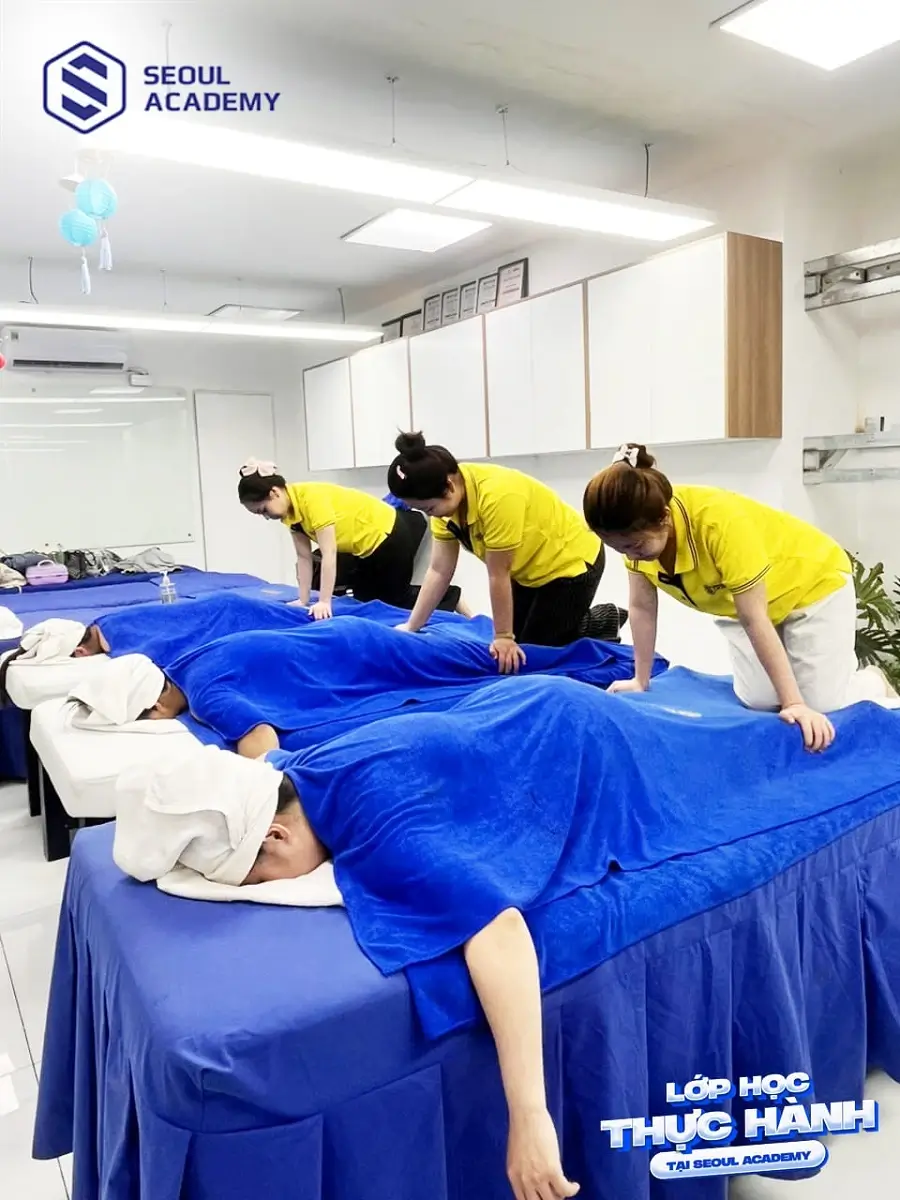 Học viên tại Seoul Academy được thực hành thường xuyên ngay trên mẫu thật