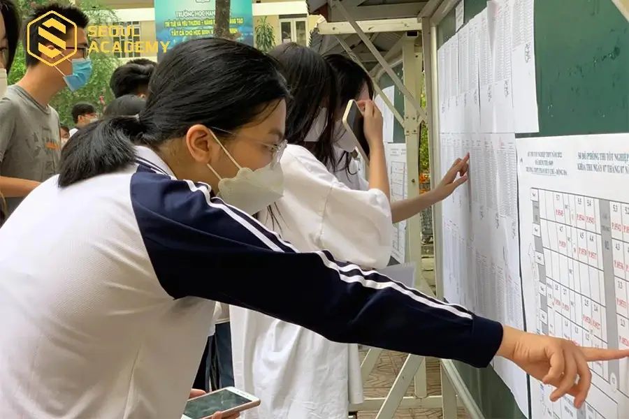 Nhận giấy báo điểm thi đại học ở đâu là câu hỏi của nhiều thí sinh