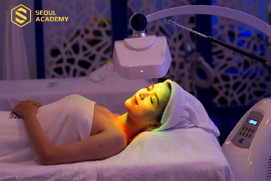 Máy ánh sáng xanh sinh học giúp điều trị các vấn đề về da hiện quả