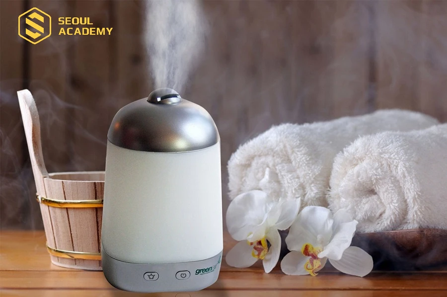 Máy xông tinh dầu là mộ trong những vật dụng cần thiết khi mở spa