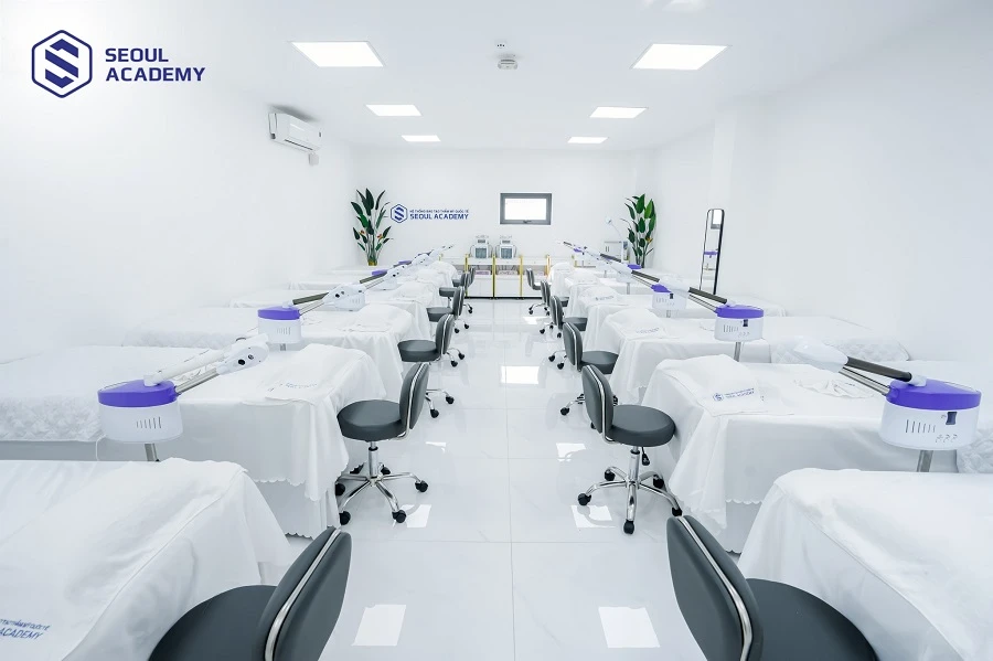 Máy móc công nghệ mới được trang bị đầy đủ tại Seoul cademy