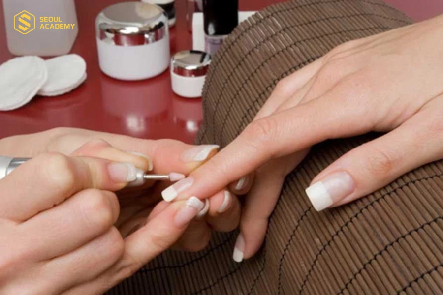 Quy trình tháo móng úp đảm bảo an toàn
