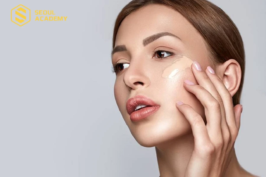 Dưỡng ẩm để da căng bóng và ẩm mượt hơn