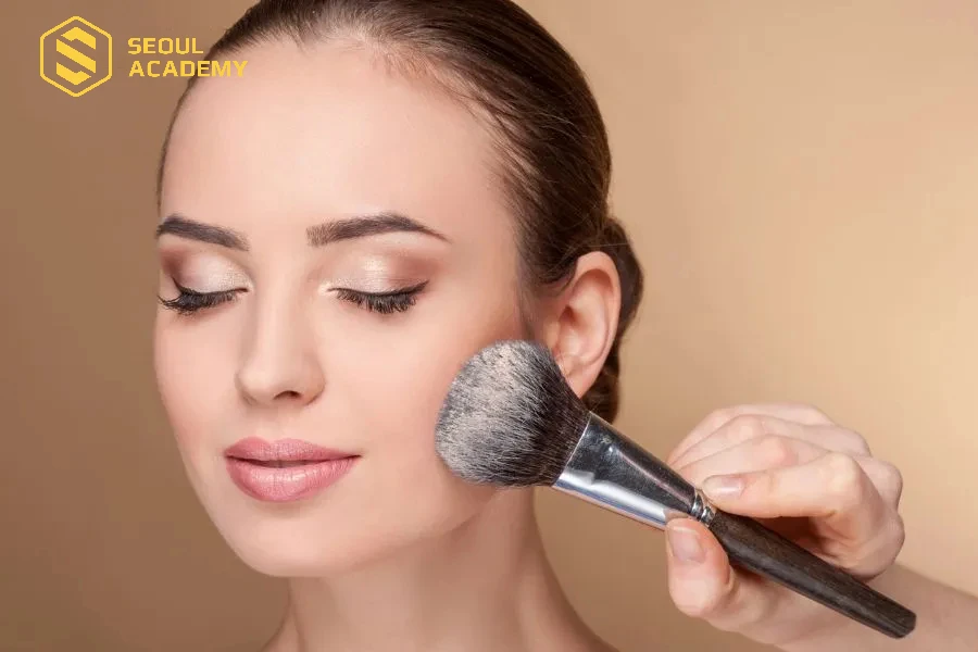 Cần lưu ý một số điều khi dùng phấn phủ để an toàn cho da