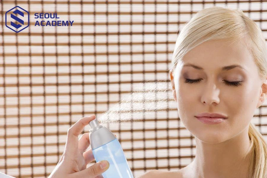 Xịt khóa trang điểm là bước quan trọng không thể thiếu