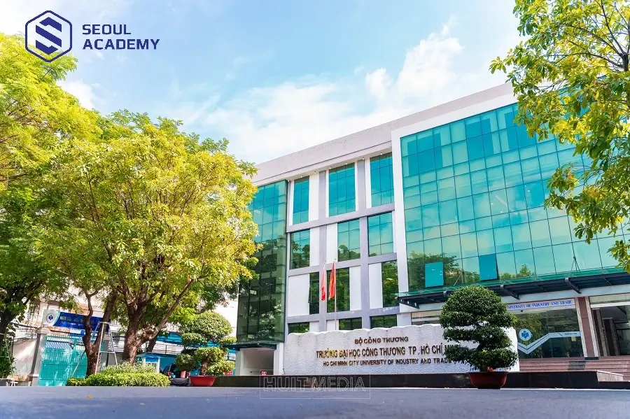 Trường Đại học Công thương có mức học phí phù hợp với nhiều đối tượng sinh viên khác nhau