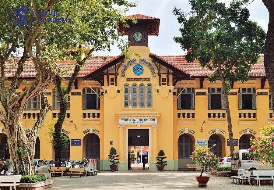 Đại học Sài Gòn có mức học phí khá phù hợp với nhiều đối tượng sinh viên