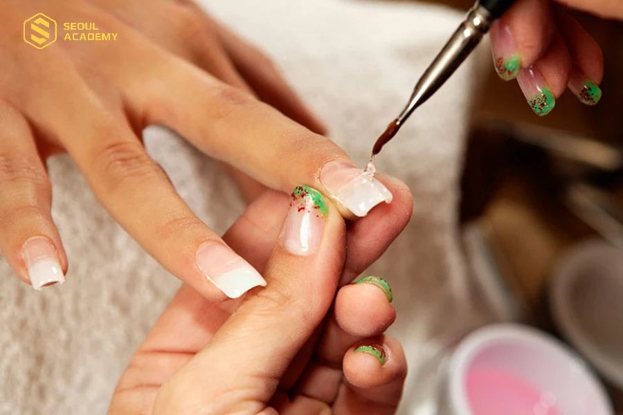 Học phí nghề nail tại nhà văn hóa Phụ nữ được đánh giá là khá hợp lý