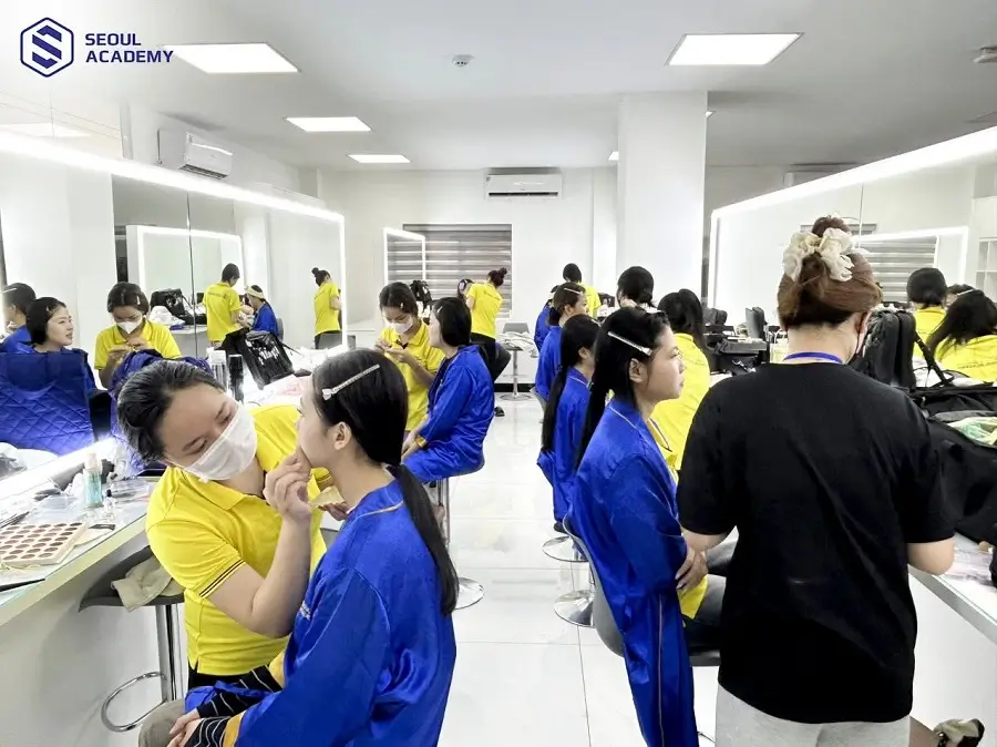 Seoul Academy cung cấp khóa đào tạo makeup chuyên nghiệp, đảm bảo kiến thức và tay nghề vững vàng cho học viên