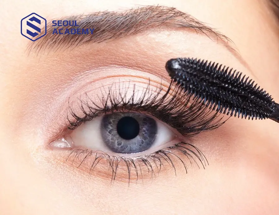 Áp dụng một số mẹo để chỉnh sửa lỗi trong quá trình kẻ đường eyeliner