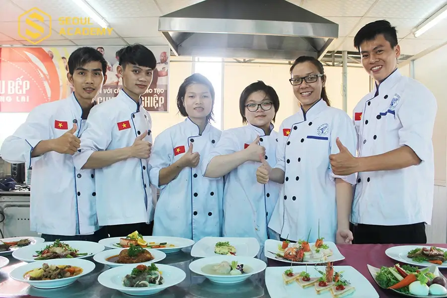 Trường trung cấp Việt Giao là lựa chọn tốt khi bạn muốn tìm địa chỉ học làm bánh cuốn