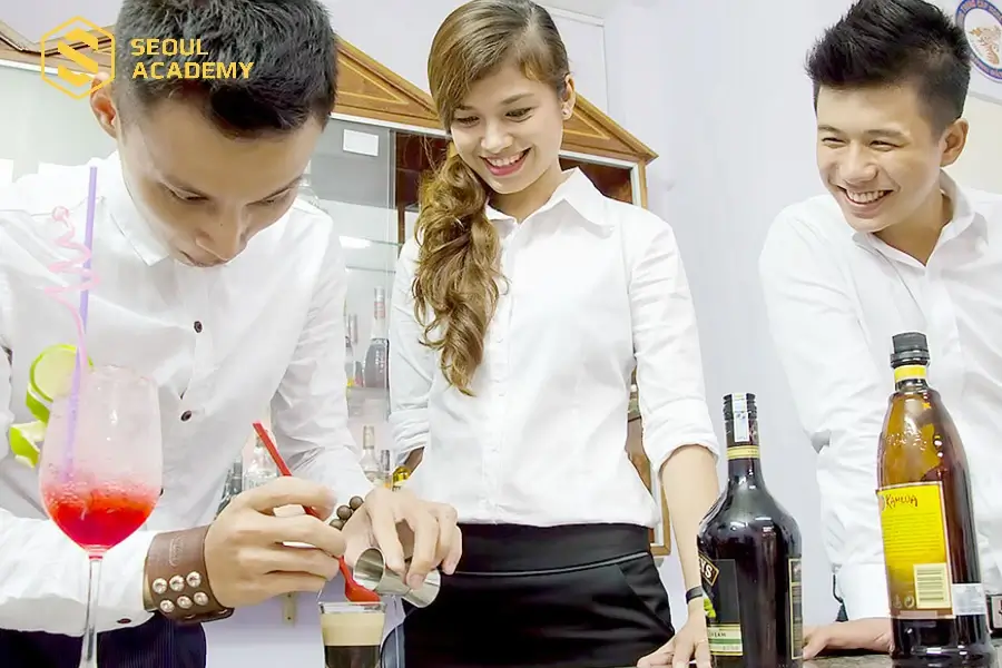 Học Bartender ở các trung tâm thường không yêu cầu bằng cấp
