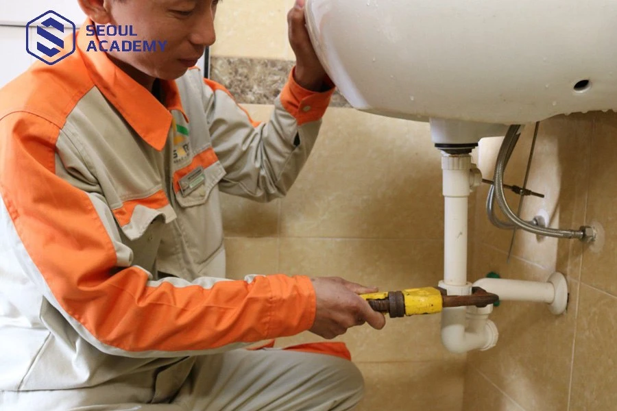 Trung tâm dạy nghề Thanh Xuân đào tạo thợ điện nước uy tín