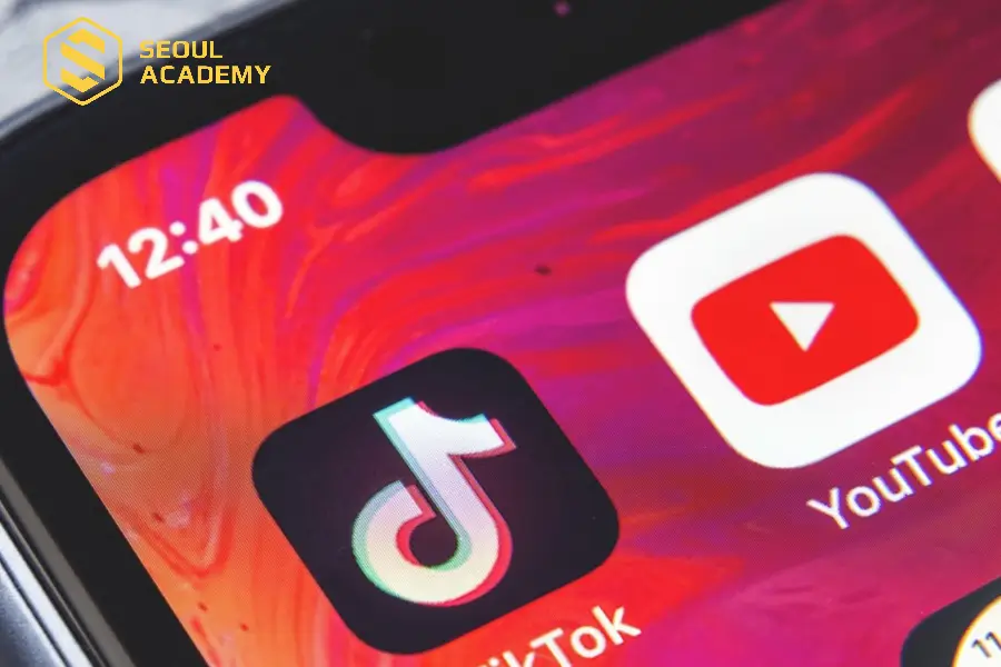 Mọi người có thể học thông qua các video trên youtube