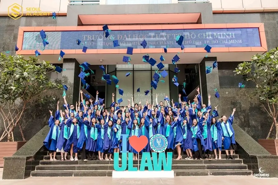 Ngoài học phí, sinh viên trường Đại học Luật còn cần dự trù thêm các khoản phí phát sinh khác