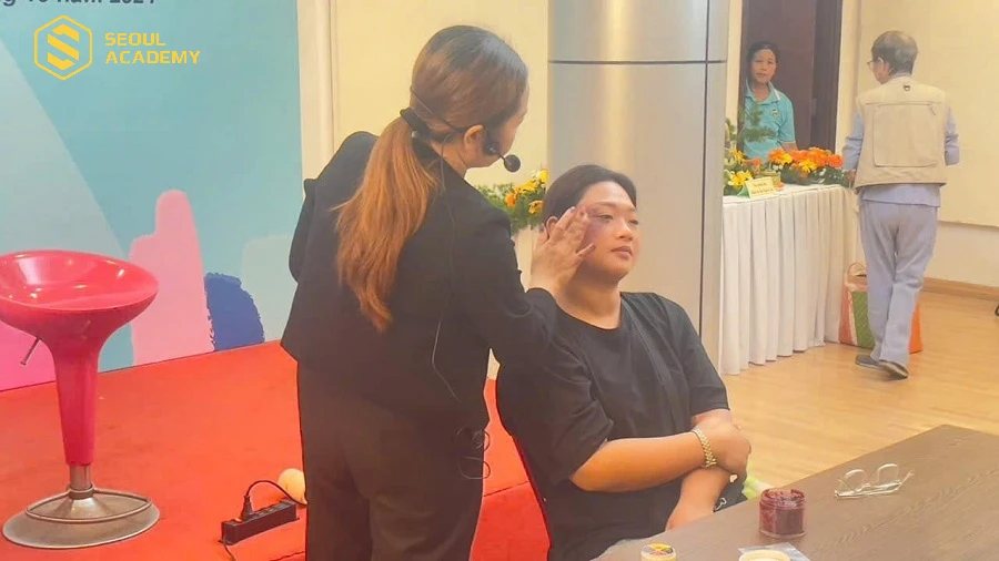 Những khóa học trang điểm nâng cao giúp học viên vững kỹ thuật và tay nghề