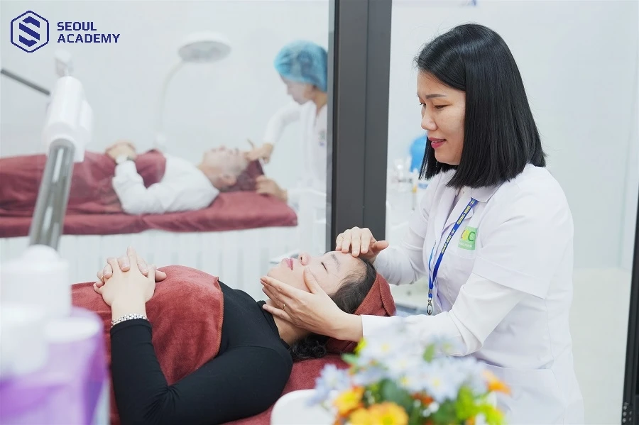 Khóa học chăm sóc da tại các bệnh viện Da liễu phù hợp cho nhiều đối tượng khác nhau