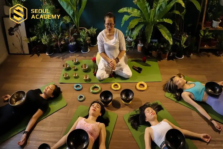 Khóa học yoga trị liệu đặc biệt đến từ trung tâm CÂY - Yoga and Healing home